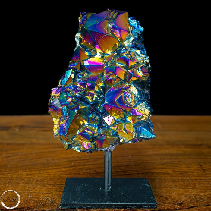 Erittäin harvinainen AAA+++ Rainbow Aura Ametisti väistyi Calcite Cubes -kuutioilla telineessä- 829.49 g