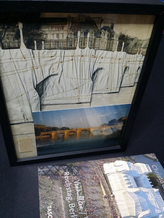 Christo and Jeanne Claude - Verhullter Wrapped Reichstag and Pont Neuf Wrapped ArtCard with fabric - 1995