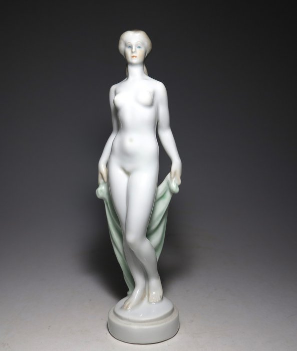 Herend - József Gondos (1909-1987) - Szobor, Art Deco sculpture - 23 cm - Porcelán - 1940