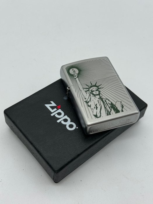 Zippo - Statue of Liberty - 2016 - * with box * - Lighter - Metal