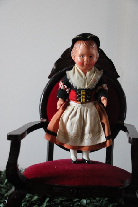 klederdracht popje Oostenrijk, celluloïde  - Puppe - 1950-1960 - Österreich