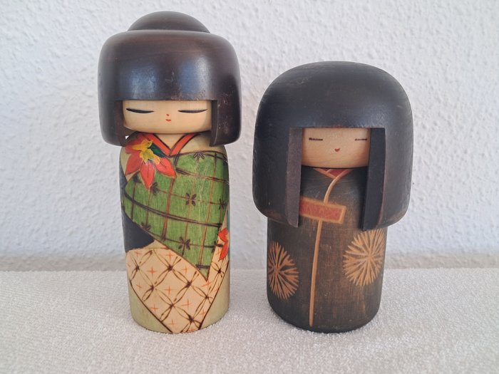 Yuji Kawase and Sekiguchi Sansaku - Figurine - Vintage set of two Sosaku kokeshi