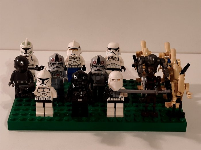 Lego - Star Wars - 18 Star Wars mini figuren