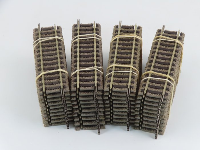 Fleischmann H0 - 6103 - Vías de modelismo ferroviario (40) - Lote de rieles de 40 piezas con piezas de rieles rectos, riel Profi