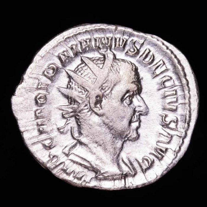 Impreiu Roman. Traian Decius (AD 249-251). Antoninianus Minted in Rome. PANNONIAE, The two Pannoniae, veiled  (Fără preț de rezervă)