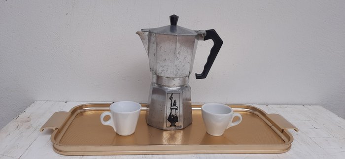咖啡机 (2) - 人造树胶, 合金