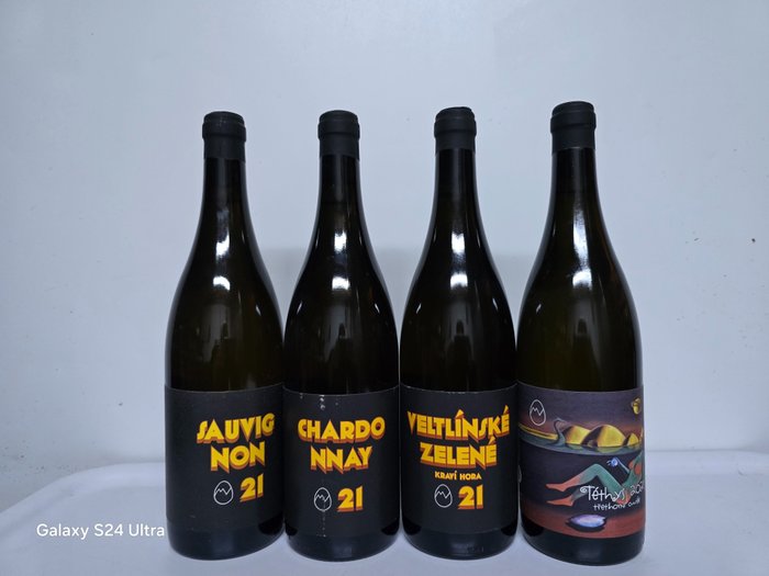 2021 Martin Vajcner: Sauvignon, Chardonnay, Veltlinske Zelene & Tethys Tretihorni Cuvée - 摩拉維亞 - 4 瓶 (0.75L)