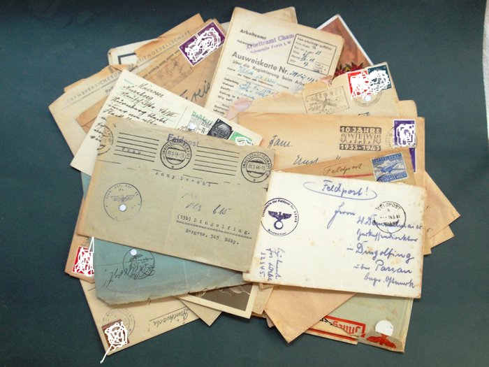 Alemania - Carta - 32 Feldpost Letters and other documents 1938-1947 - 1944