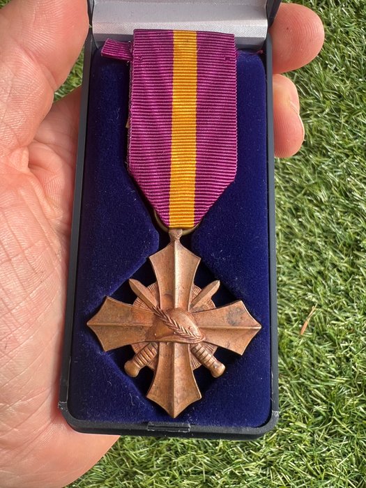 Hollandia - Érem - Mobilisatie Oorlogskruis medal - May 1940 - mobilisatie - Grebbeberg - great patina - in original