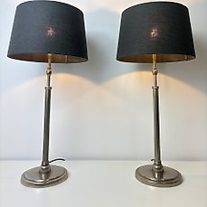 Lamp (2) – Stijlvolle een paar tafellampen – Staal