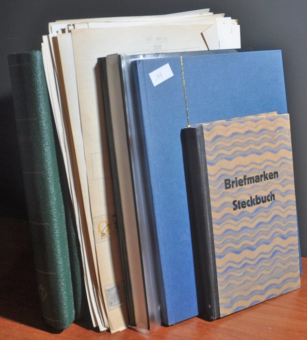 Austria  - Lote que incluye volúmenes de campo mint, colección en un álbum Leuchturm, páginas de álbum y libros