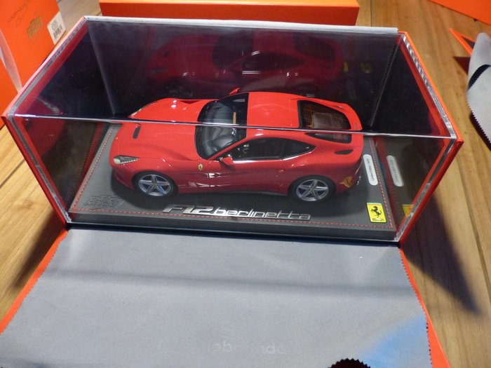 BBR 1:18 - Coche deportivo a escala - Ferrari F12 Berlinetta Rosso Corsa - BBR Ferrari Berlinetta nº 14 de 20