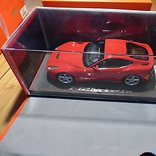 BBR 1:18 – Model sportwagen – Ferrari F12 Berlinetta Rosso Corsa – BBR Ferrari Berlinetta nr 14 van 20 !!! UNIEK
