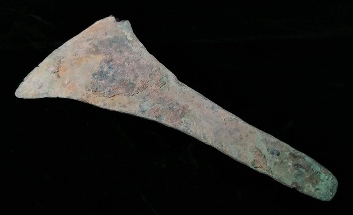 Bronsåldern Brons Platt yxa - 95 mm  (Utan reservationspris)