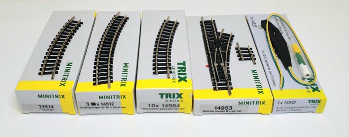 Minitrix N - 14914/14912/14984/14953/14953 - Modellbahngleise (31) - Verschiedene Schienen und elektrische Weichen