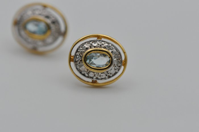 沒有保留價 - 耳環 - 9 節 黃金 -  0,40 tw. 海藍寶石