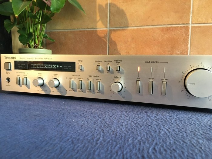 Technics - SU-Z22 Solid state integrated amplifier