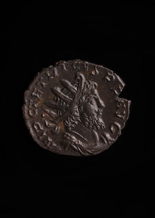 古罗马 黄铜色 特特里库斯一世的安东尼尼安  (没有保留价)