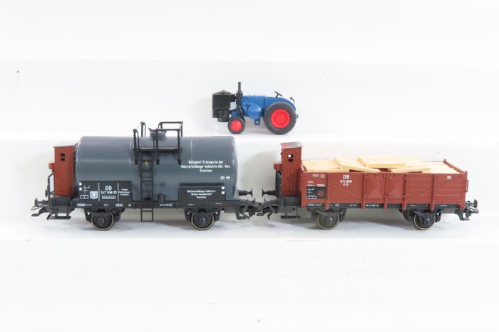 Märklin H0 - 46823 - Modellbahn-Güterwagenset (1) - 3-teiliges Güterwagen-Set „Holsvergazer“ inklusive 2-achsigem Kesselwagen mit „Holzhgeist“-Aufdruck - DB