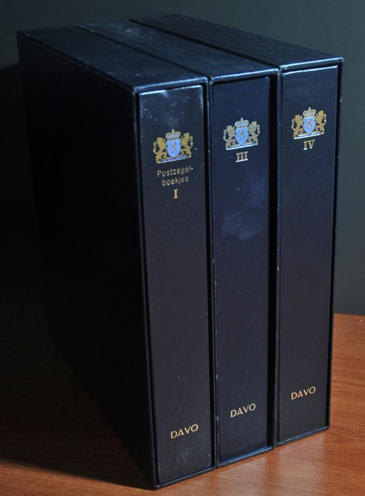 Holanda  - Coleção MNH em 3 álbuns DAVO luxuosos com cassetes com revistas até 2006