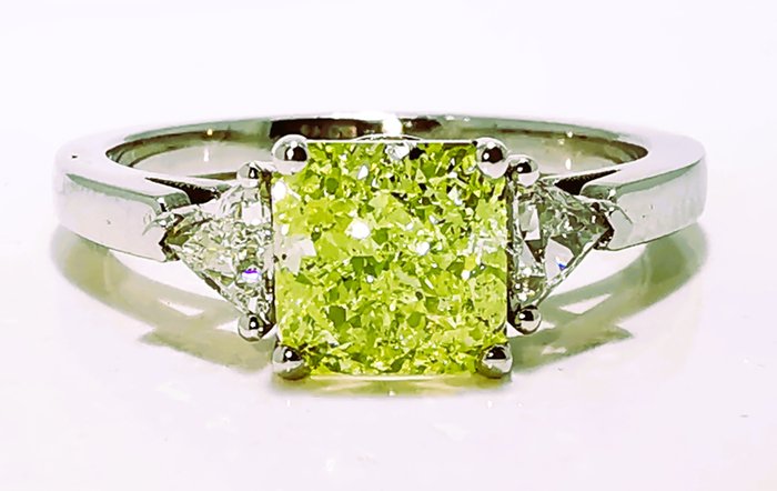 Ring - 14 kt Weißgold, FANTASTISCHES GELB - GRÜN 1,81 ct GIA.Engagement- -  1.81 tw. Diamant  (Natürlich) - Diamant 
