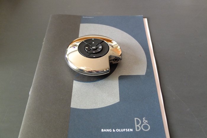 Bang & Olufsen - BeoSound2 (Player + Kopfhörer) - Digitaler Player - Audio-Komponente