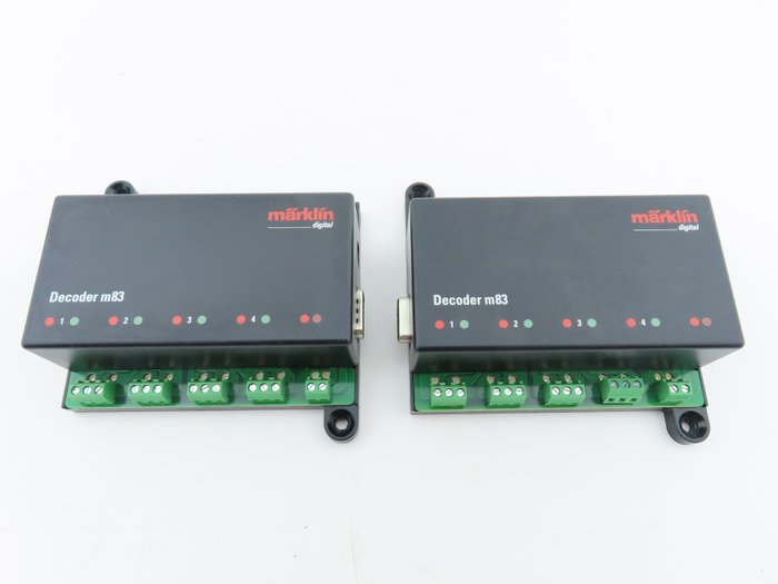 Märklin H0 - 60832 - Unité de commande numérique (2) - 2x récepteur m83 pour aiguillages, signaux et rails de découplage