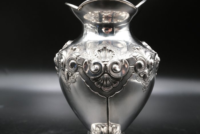 花瓶  - 銀