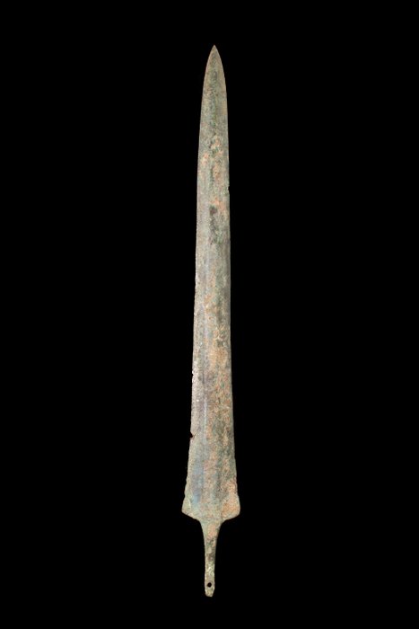 洛雷斯坦 青銅匕首  (沒有保留價)