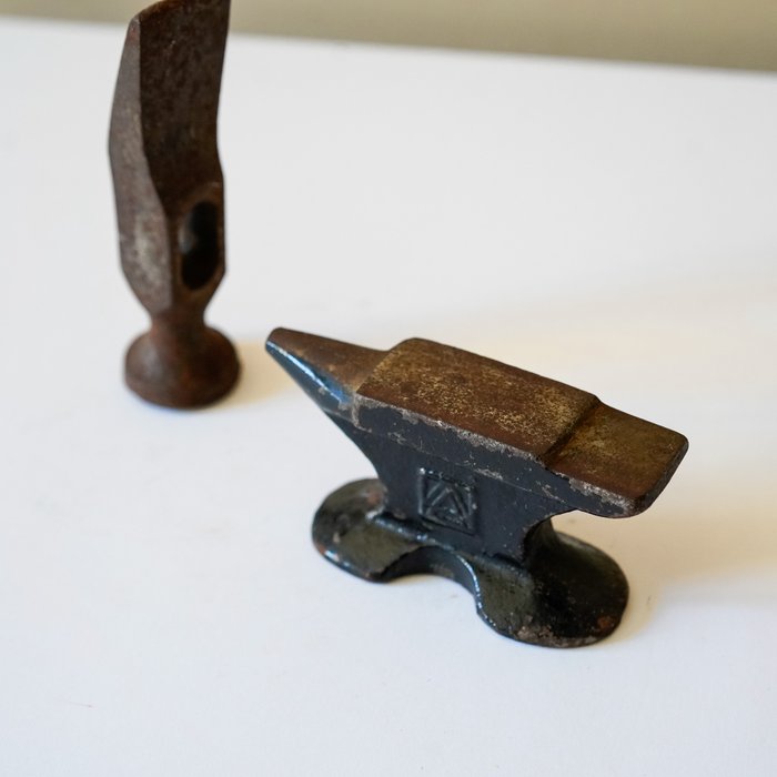 Jewelry/watchmaker's anvil and hammer - Narzędzie robocze (2)