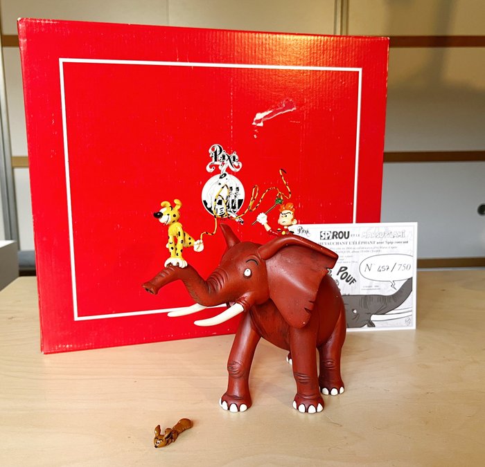 Spirou et Fantasio, 4648 - Spirou et le Marsupilami chevauchant l'Eléphant avec Spip courant Figurine - Pixi - 2004