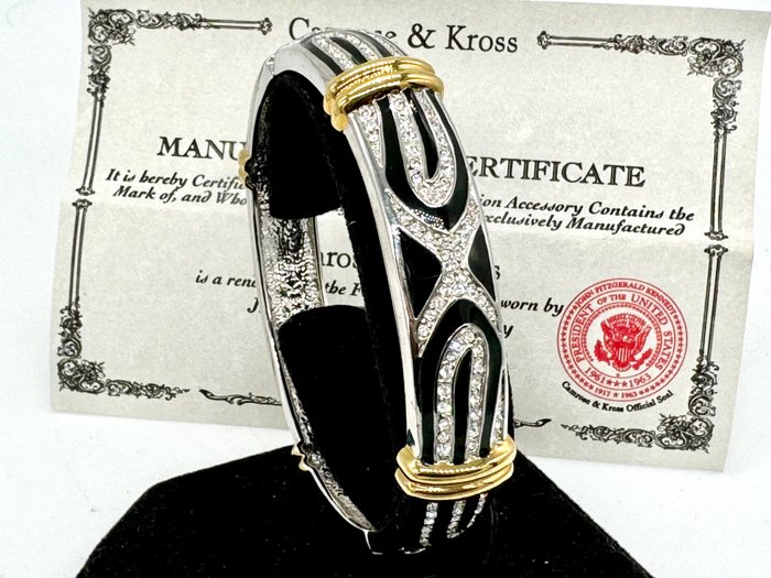 Camrose 出品的 JACKIE KENNEDY，镶嵌着施华洛世奇钻石，美轮美奂 - 手镯