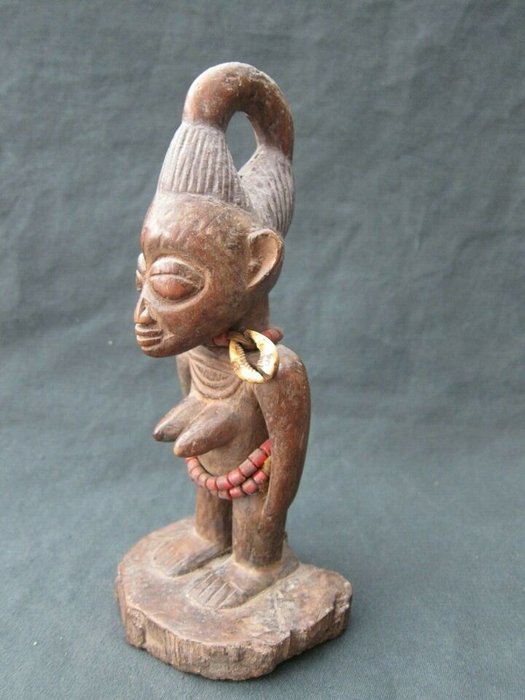 Ibedji tvillingfigur av Yoruba - Yoruba - Nigeria  (Utan reservationspris)