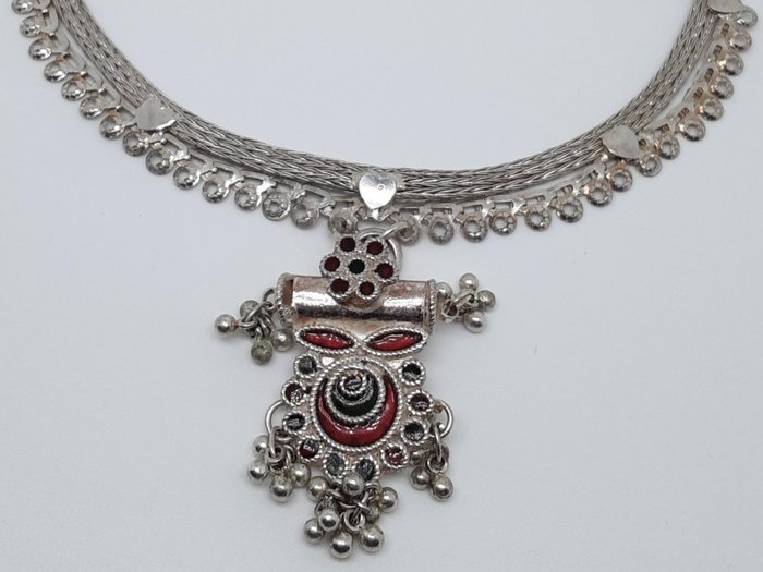 Necklace - Silver - India - late 20th - 21st century