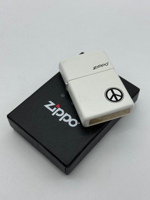 Zippo - 芝宝 - Peace Symbol - 2016 - * with box * - 打火机 - 金属