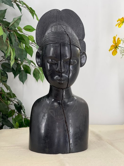 Busto, Afrikanische Holzbüste - 56 cm - Madeira