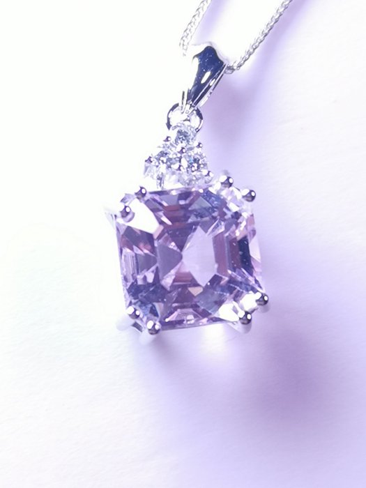 No Reserve Price - Necklace with pendant - 18 kt. White gold -  2,93 tw. Kunzite