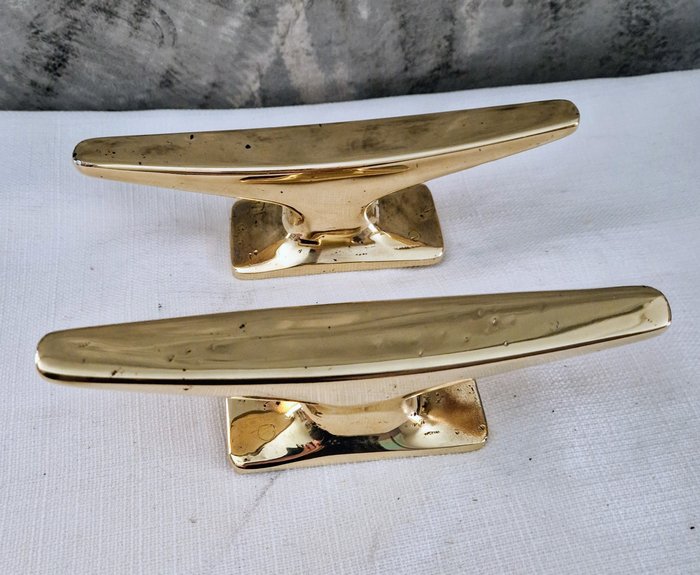 Équipement et accessoires de bateaux (2) - Prachtige bronzen/messing kikkers - Bronze, Laiton