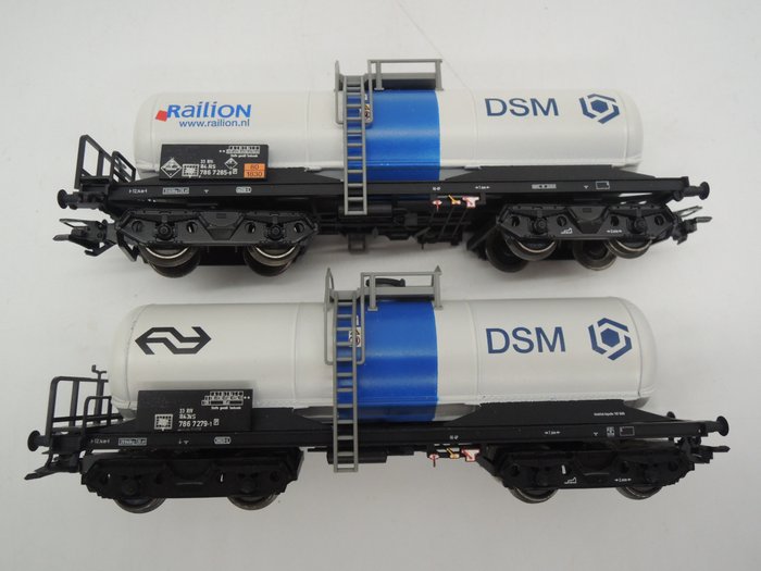 Märklin H0 - 46460-01/46460-02 - Vagão de carga de modelismo ferroviário (2) - Vagões-tanque DSM, repintados - NS