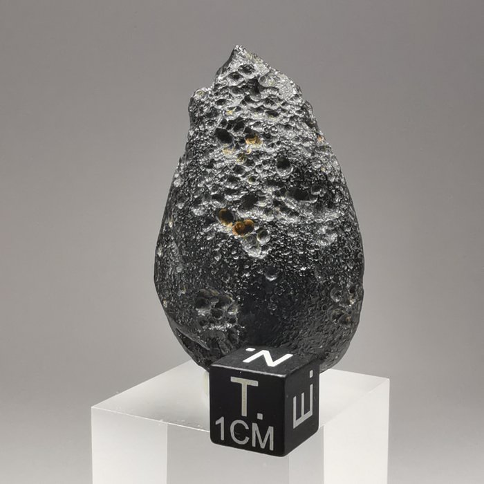 越南语 熔融石 - 高度: 46 mm - 宽度: 28 mm - 37.4 g