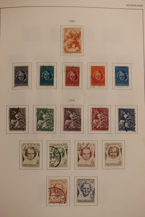 Holland 1945/2000 - Samling i fire album med blokke, ark og kombinationer fra frimærkehæfter
