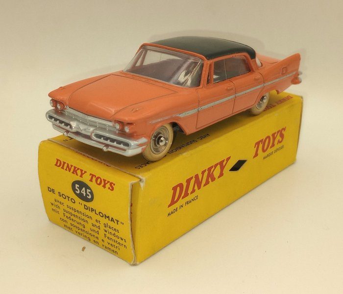 Dinky Toys 1:43 - Voiture miniature - ref. 545 De Soto Diplomat
