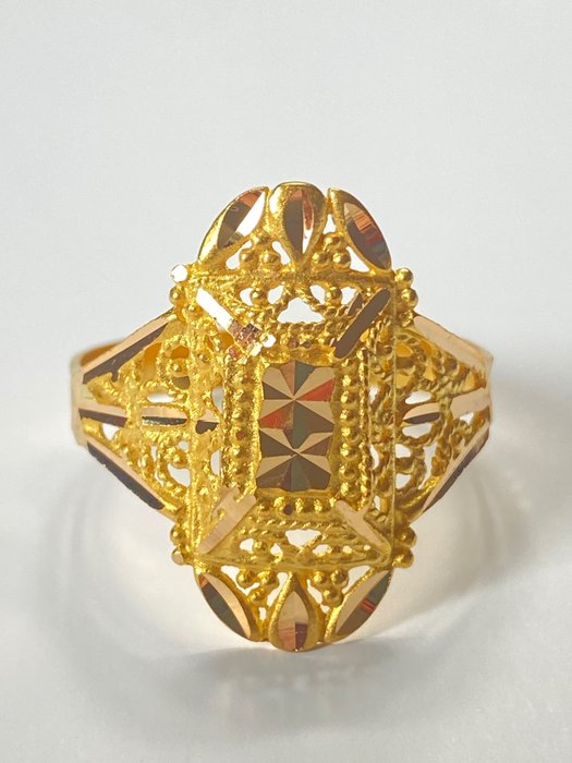 No Reserve Price - Ring - 21.6 kt. Yellow gold 