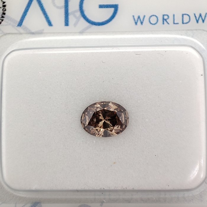 Diamant - 0.40 ct - Ovaal - Fancy Yellowish Brown - SI2 *No Reserve Price*
