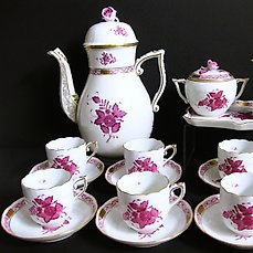 Herend – Koffieservies (16) – Compleet voor 6 personen Chinese Bouquet “patroon Apponyi Purple” – Porselein