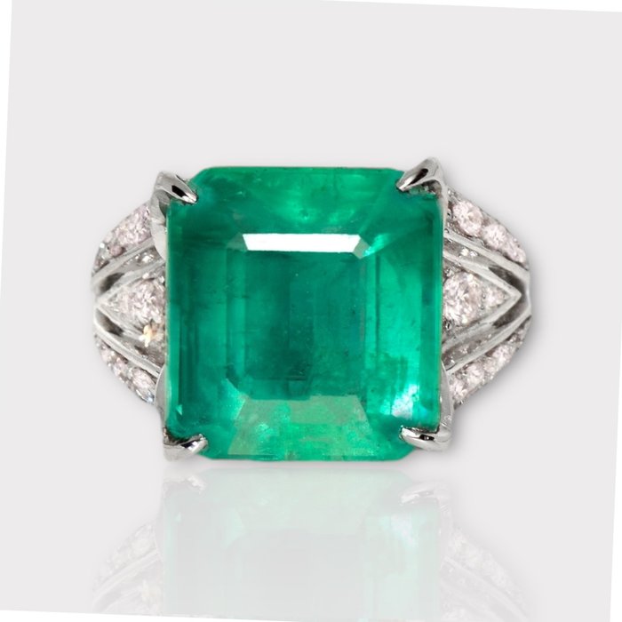 Ingen reservasjonspris - IGI 10.40 ct Natural Green Emerald with 1.56 ct Pink Diamonds - Ring - 18 karat Hvitt gull Smaragd - Diamant 