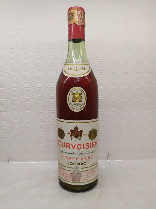 Courvoisier - 3 Star - The Brandy of Napoleon  - b. anii `60 - 73cl