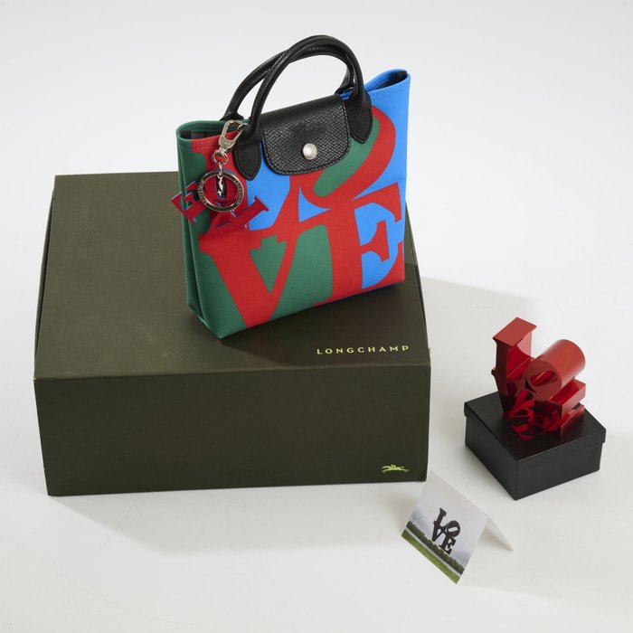 Robert Indiana (1928-2018) - LOVE RED sculpture box   +   LONGCHAMP LOVE BAG   (new)  ->  ultimate Mother'sDay Art Gift !