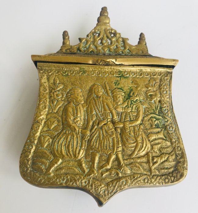 希臘 - 彈藥袋 - 古董希臘黃銅青銅漩渦花飾帕拉斯卡。 19世紀，正面浮雕場景