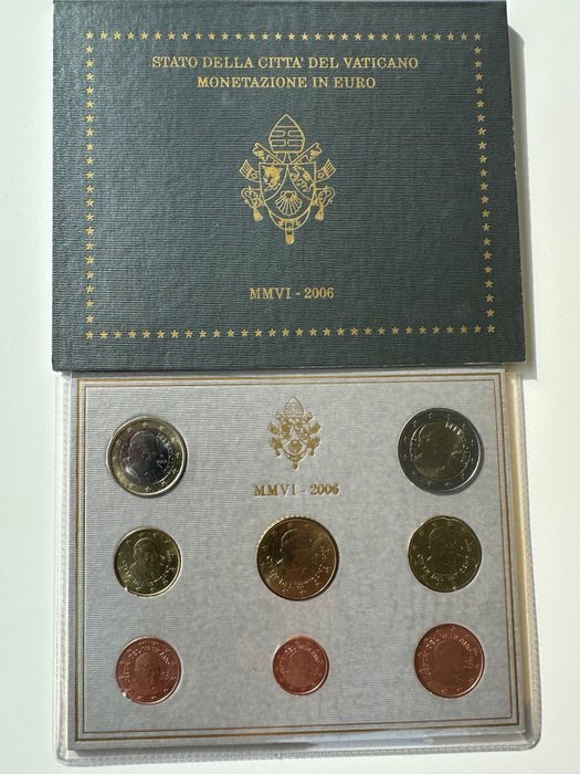 Vatican. Year Set (FDC) 2006  (No Reserve Price)